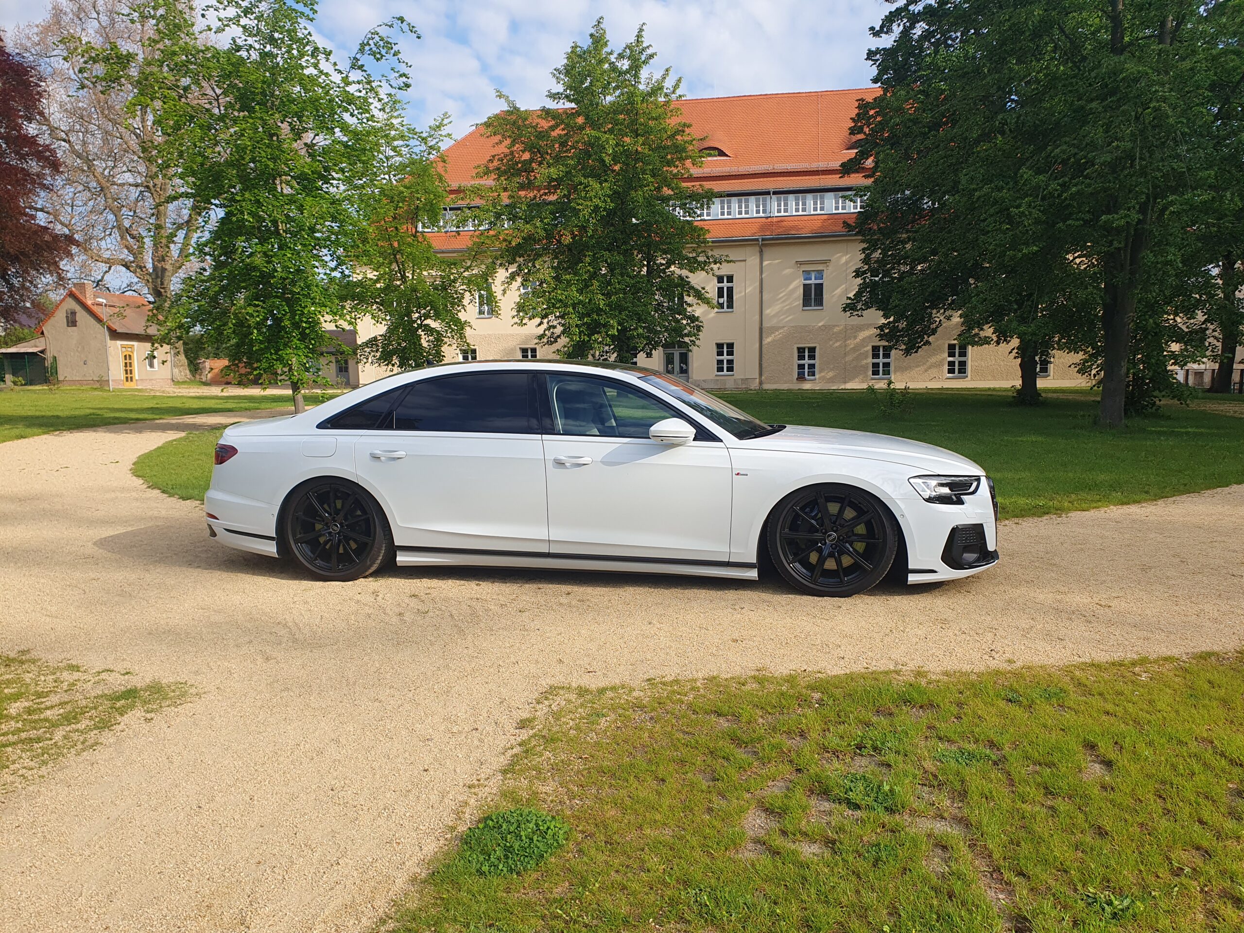 Tieferlegungsmodul / Air Suspension Control Audi A8 D5 inkl. App Steuerung – Bild 2